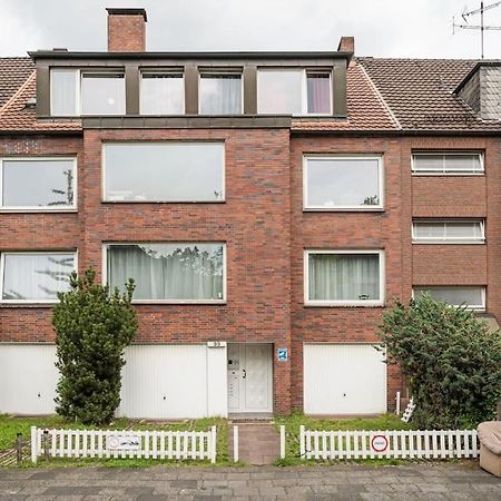 - Cozy Apartment In The Heart Of Duisburg With New York Design & Betten & Sofa - 5 Mins Central Station Hbf - Big Tv & Wifi -- Exterior photo